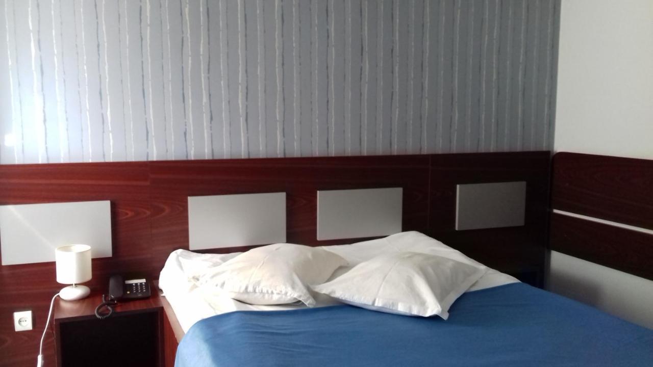 Valahia מלון 2*